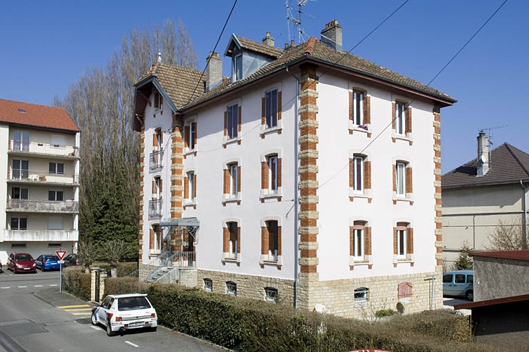 Habitation collective (?). © Région Bourgogne-Franche-Comté, Inventaire du patrimoine