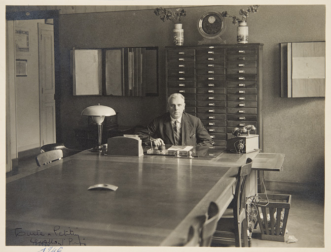[Le directeur de l'école d'Horlogerie Louis Bastian], 1946. © Région Bourgogne-Franche-Comté, Inventaire du patrimoine