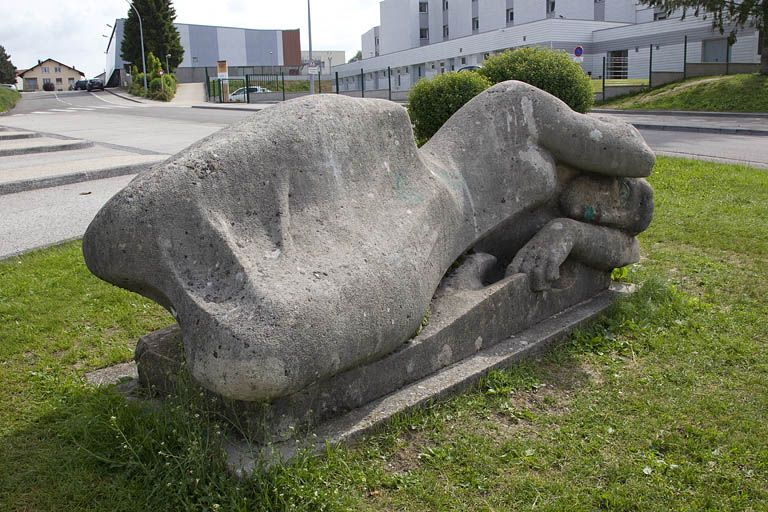 Face antérieure, de trois quarts gauche. © Région Bourgogne-Franche-Comté, Inventaire du patrimoine