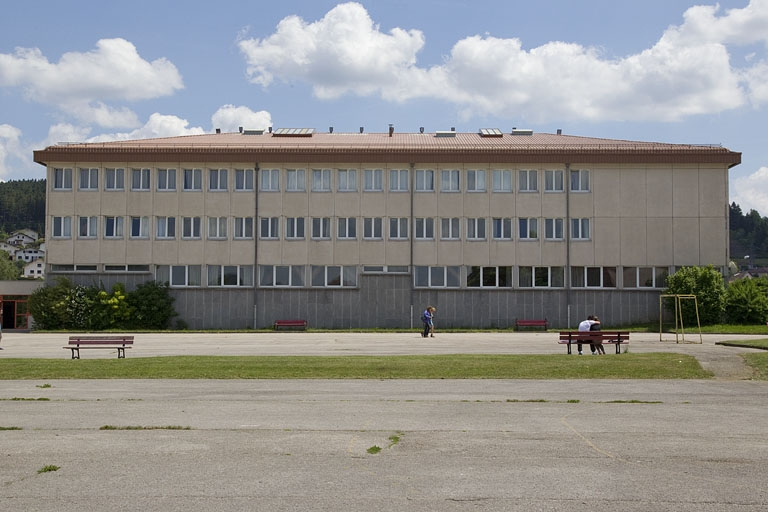 Ancien externat 1er cycle : façade postérieure (depuis l'ouest). © Région Bourgogne-Franche-Comté, Inventaire du patrimoine