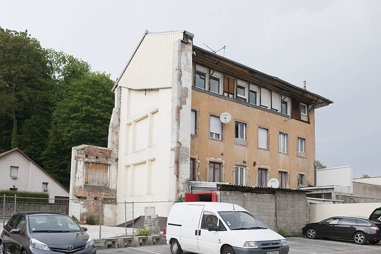 Vestiges de l'atelier vu de trois quarts arrière. © Région Bourgogne-Franche-Comté, Inventaire du patrimoine