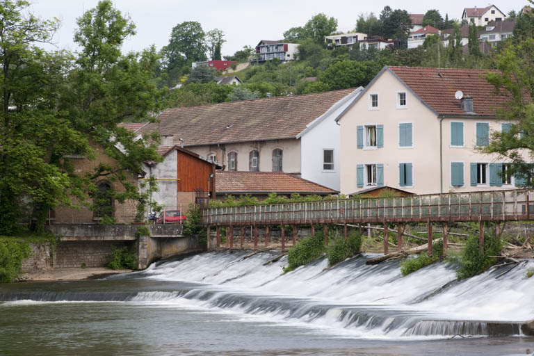 Barrage et bâtiments de la filature depuis le sud. © Région Bourgogne-Franche-Comté, Inventaire du patrimoine