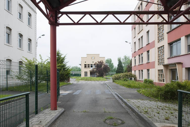 Vue depuis l'entrée. © Région Bourgogne-Franche-Comté, Inventaire du patrimoine Vue depuis l'entrée. © Région Bourgogne-Franche-Comté, Inventaire du patrimoine
