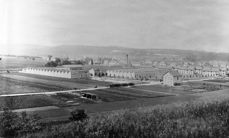 Vue éloignée depuis le nord-est. © Région Bourgogne-Franche-Comté, Inventaire du patrimoine