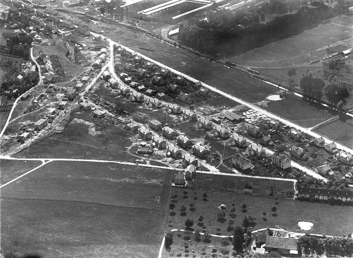 Vue aérienne depuis le nord-ouest. © Région Bourgogne-Franche-Comté, Inventaire du patrimoine