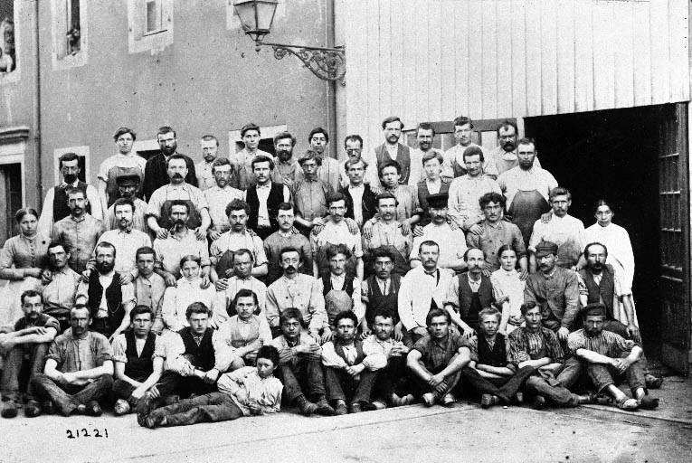 Groupe d'ouvriers de l'atelier des rabots. © Région Bourgogne-Franche-Comté, Inventaire du patrimoine