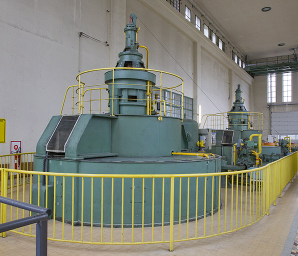 Groupes turbo-alternateurs. Vue rapprochée. © Région Bourgogne-Franche-Comté, Inventaire du patrimoine