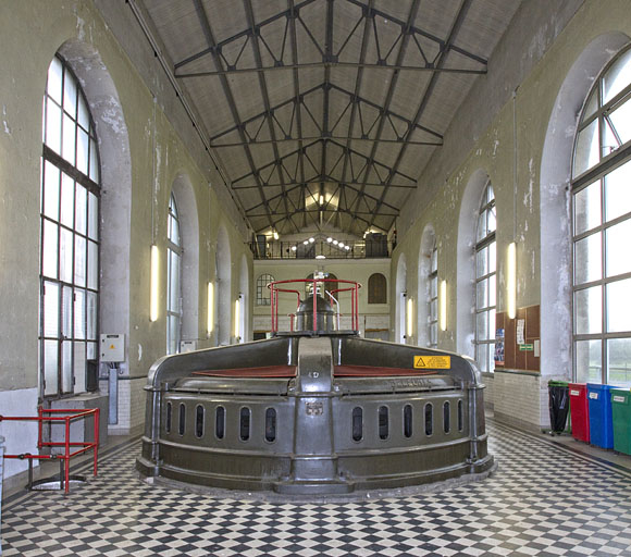 Groupe turbo-alternateur n°1. © Région Bourgogne-Franche-Comté, Inventaire du patrimoine Groupe turbo-alternateur n°1. © Région Bourgogne-Franche-Comté, Inventaire du patrimoine