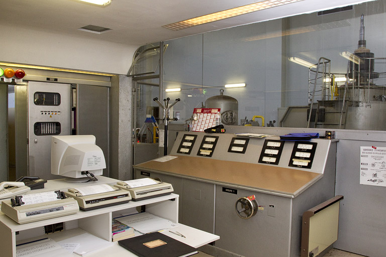 Poste de commande. © Région Bourgogne-Franche-Comté, Inventaire du patrimoine Poste de commande. © Région Bourgogne-Franche-Comté, Inventaire du patrimoine