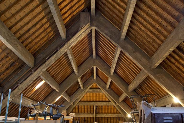Charpente en béton de l'externat. © Région Bourgogne-Franche-Comté, Inventaire du patrimoine Charpente en béton de l'externat. © Région Bourgogne-Franche-Comté, Inventaire du patrimoine