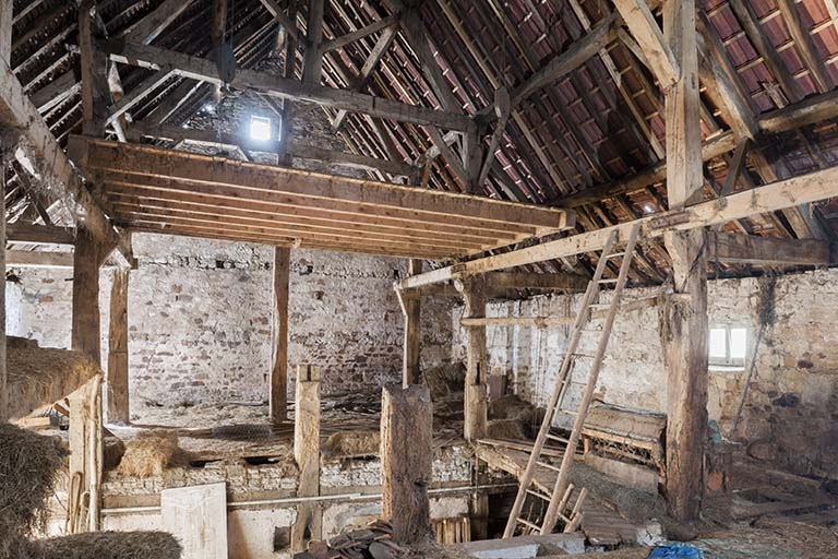 Intérieur de la grange. © Région Bourgogne-Franche-Comté, Inventaire du patrimoine