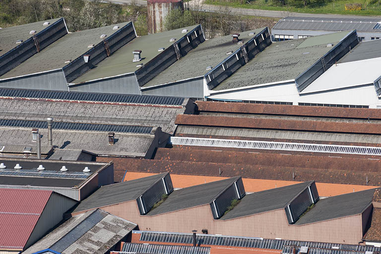 Détail de toitures des bâtiments industriels. © Région Bourgogne-Franche-Comté, Inventaire du patrimoine