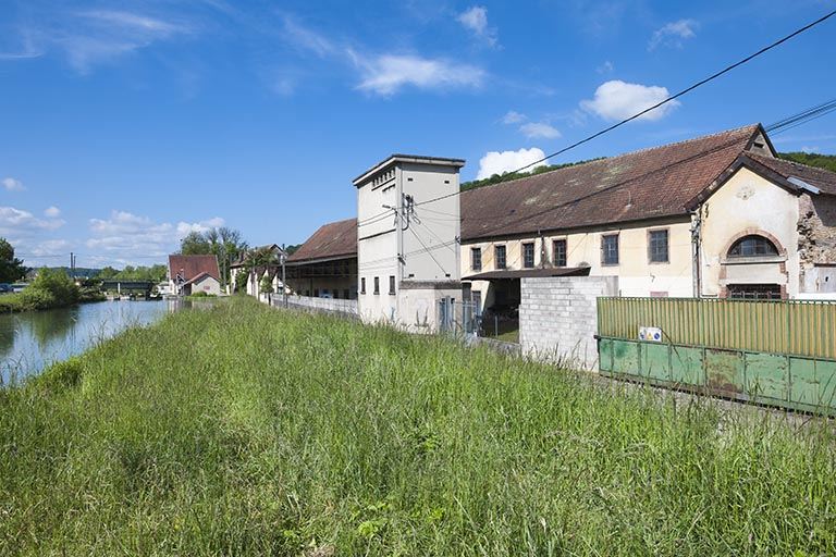 Canal et atelier de tissage. © Région Bourgogne-Franche-Comté, Inventaire du patrimoine