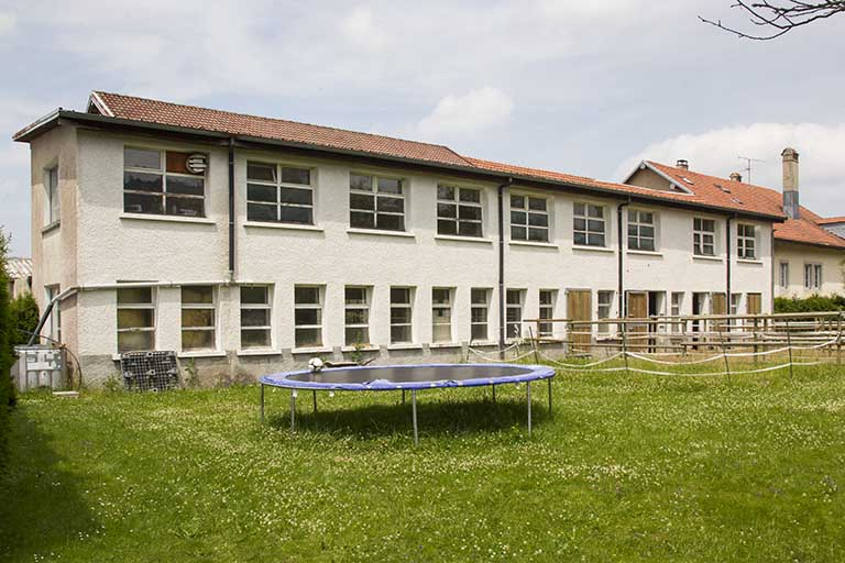 Atelier de fabrication : façade postérieure de trois quarts gauche. © Région Bourgogne-Franche-Comté, Inventaire du patrimoine