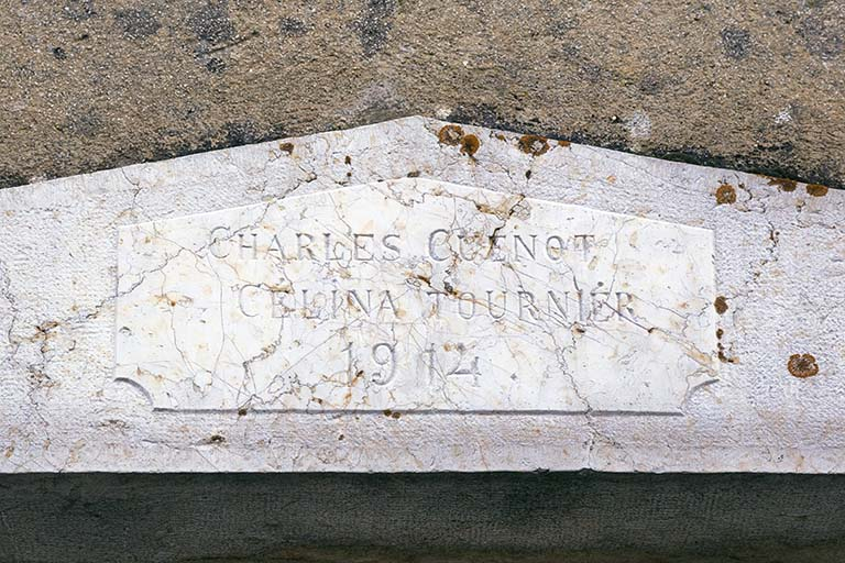 Linteau daté. © Région Bourgogne-Franche-Comté, Inventaire du patrimoine