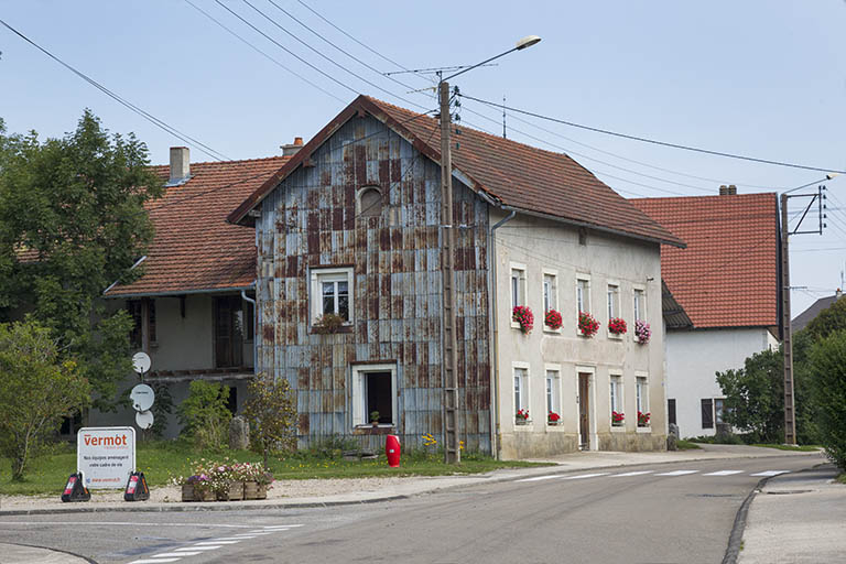 Vue d'ensemble, de trois quarts gauche. © Région Bourgogne-Franche-Comté, Inventaire du patrimoine