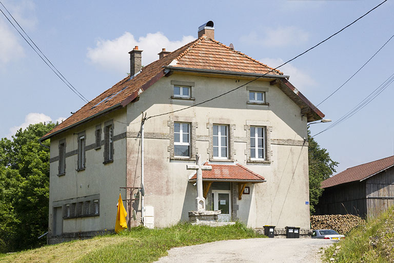 Façades antérieure et latérale gauche. © Région Bourgogne-Franche-Comté, Inventaire du patrimoine