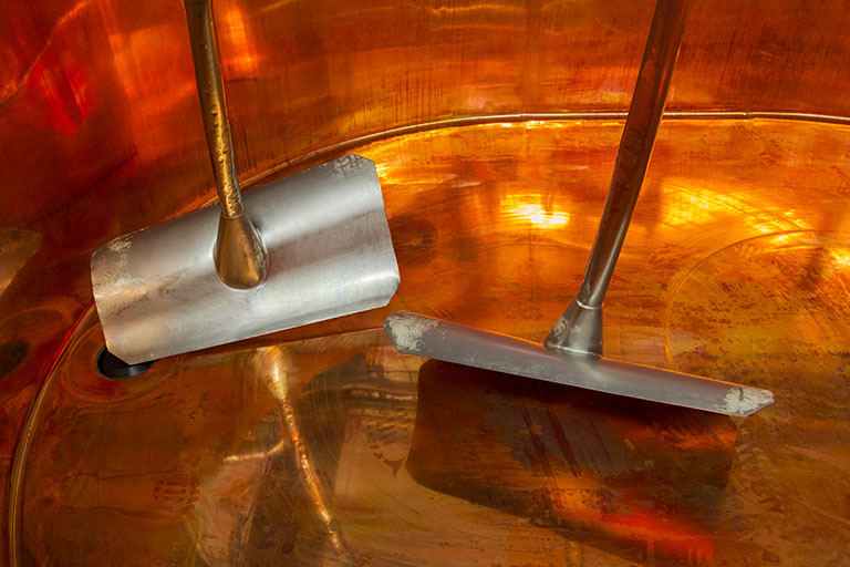 Cuve de fabrication standard : outils de brassage. © Région Bourgogne-Franche-Comté, Inventaire du patrimoine