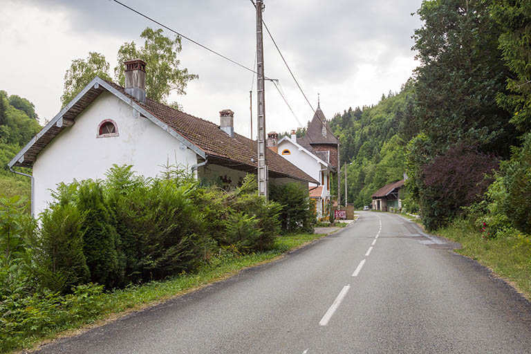 Vue d'ensemble du site, depuis le nord. © Région Bourgogne-Franche-Comté, Inventaire du patrimoine