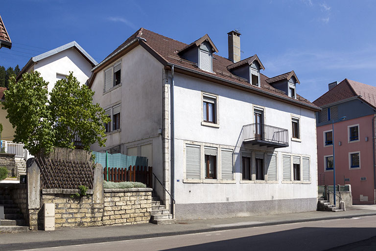 Façades antérieure et latérale gauche. © Région Bourgogne-Franche-Comté, Inventaire du patrimoine