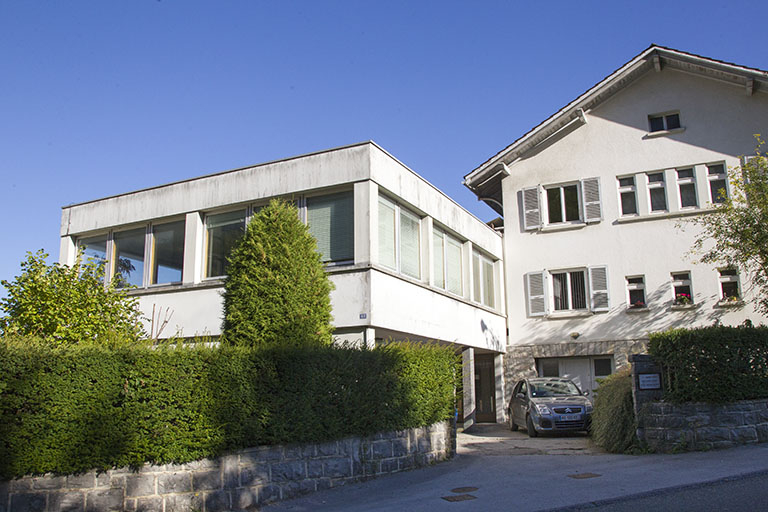 Façade antérieure, de trois quarts droite. © Région Bourgogne-Franche-Comté, Inventaire du patrimoine