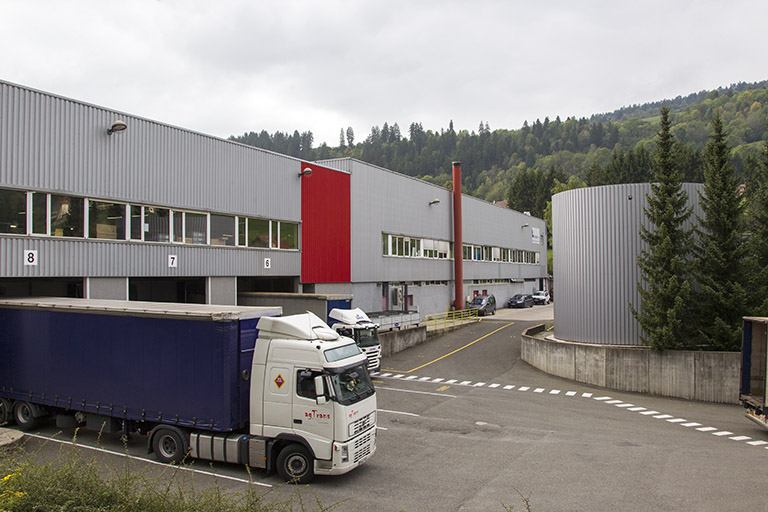 Site récent : atelier et magasin industriel, rue Fontaine l'Epine. © Région Bourgogne-Franche-Comté, Inventaire du patrimoine