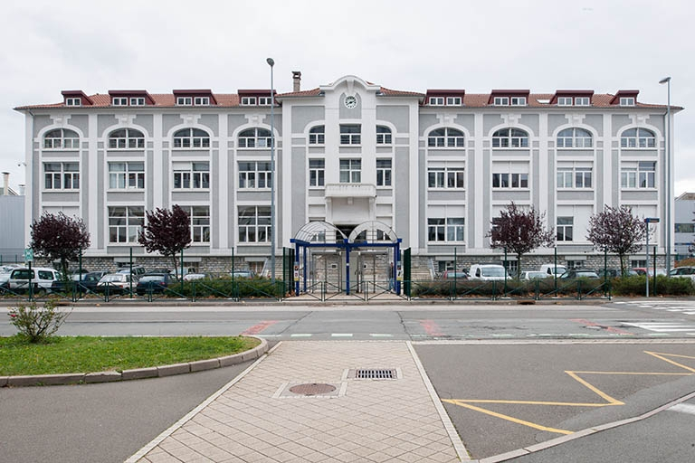 Bâtiment du Cercle. Vue de face. © Région Bourgogne-Franche-Comté, Inventaire du patrimoine