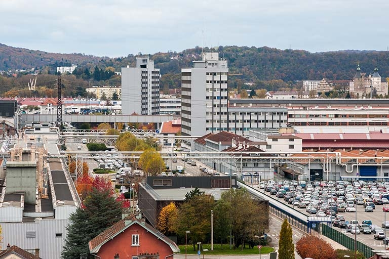Vue d'ensemble depuis l'est. © Région Bourgogne-Franche-Comté, Inventaire du patrimoine Vue d'ensemble depuis l'est. © Région Bourgogne-Franche-Comté, Inventaire du patrimoine