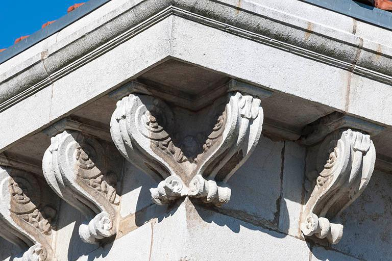 Détail de la corniche © Région Bourgogne-Franche-Comté, Inventaire du patrimoine