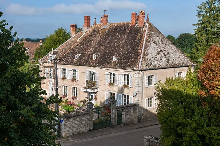 Vue générale sud-est © Région Bourgogne-Franche-Comté, Inventaire du patrimoine