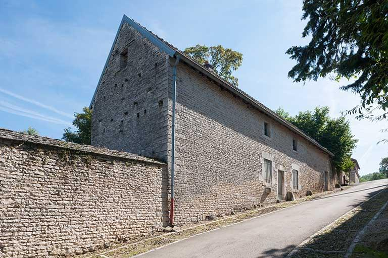 Vue générale nord-ouest © Région Bourgogne-Franche-Comté, Inventaire du patrimoine Vue générale nord-ouest © Région Bourgogne-Franche-Comté, Inventaire du patrimoine