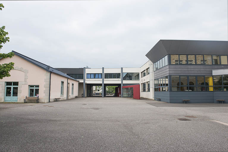 Façade postérieure de l'entrée, ateliers. © Région Bourgogne-Franche-Comté, Inventaire du patrimoine
