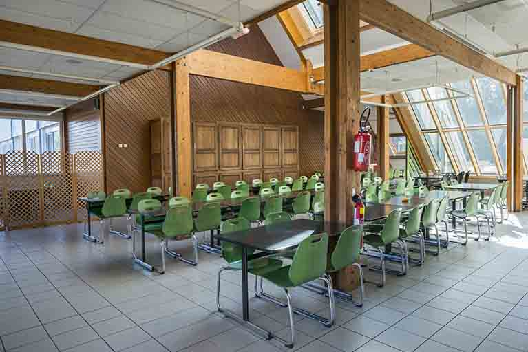 Dans la cantine. © Région Bourgogne-Franche-Comté, Inventaire du patrimoine