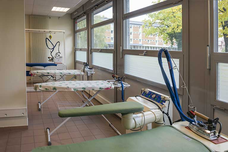 Salle d'enseignement de l'externat du pôle sanitaire et social. © Région Bourgogne-Franche-Comté, Inventaire du patrimoine