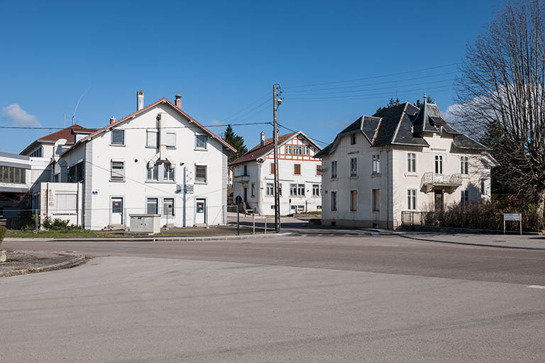 Maison, ateliers et usine de 1913 aux années 1990 : usine de cadrans de montre de la société Haenni / Elector (1-5 rue Victor Hugo). © Région Bourgogne-Franche-Comté, Inventaire du patrimoine Maison, ateliers et usine de 1913 aux années 1990 : usine de cadrans de montre de la société Haenni / Elector (1-5 rue Victor Hugo). © Région Bourgogne-Franche-Comté, Inventaire du patrimoine