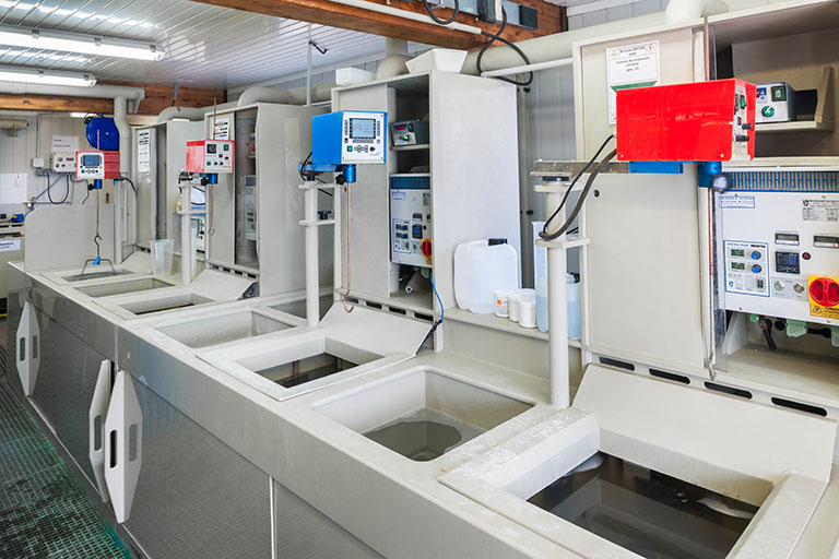 Usine : atelier de galvanoplastie (installations à l'arrière de la façade latérale gauche). © Région Bourgogne-Franche-Comté, Inventaire du patrimoine