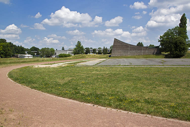 Vue d'ensemble depuis l'ouest.  © Région Bourgogne-Franche-Comté, Inventaire du patrimoine