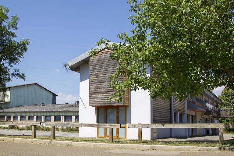 Pignon est du bâtiment de services et étable est. © Région Bourgogne-Franche-Comté, Inventaire du patrimoine