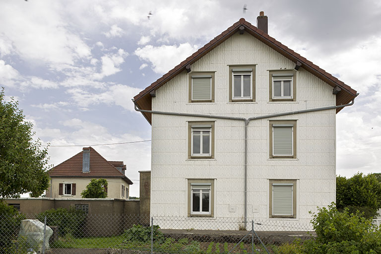 Façade latérale gauche. © Région Bourgogne-Franche-Comté, Inventaire du patrimoine Façade latérale gauche. © Région Bourgogne-Franche-Comté, Inventaire du patrimoine