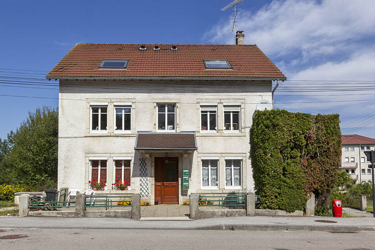 Logement patronal : façade antérieure. © Région Bourgogne-Franche-Comté, Inventaire du patrimoine Logement patronal : façade antérieure. © Région Bourgogne-Franche-Comté, Inventaire du patrimoine