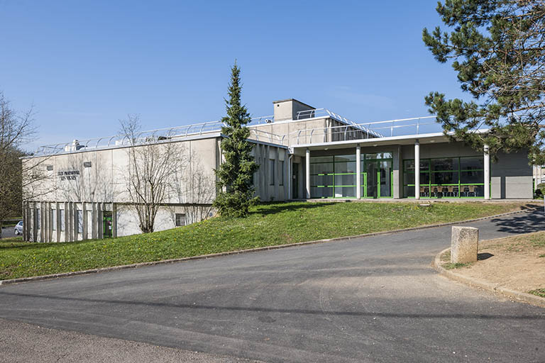 Bâtiment restauration : façade latérale. © Région Bourgogne-Franche-Comté, Inventaire du patrimoine Bâtiment restauration : façade latérale. © Région Bourgogne-Franche-Comté, Inventaire du patrimoine