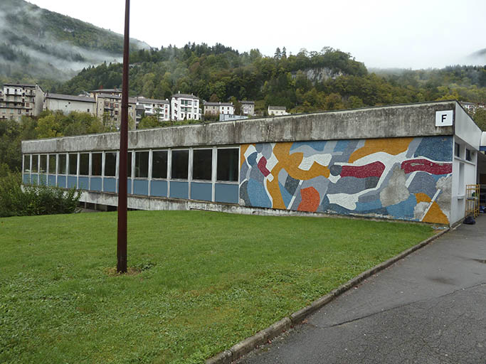 Le ski de fond : vue générale avant restauration du bâtiment. © Région Bourgogne-Franche-Comté, Inventaire du patrimoine