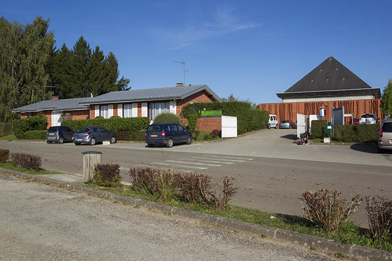 Accès principal du lycée. © Région Bourgogne-Franche-Comté, Inventaire du patrimoine