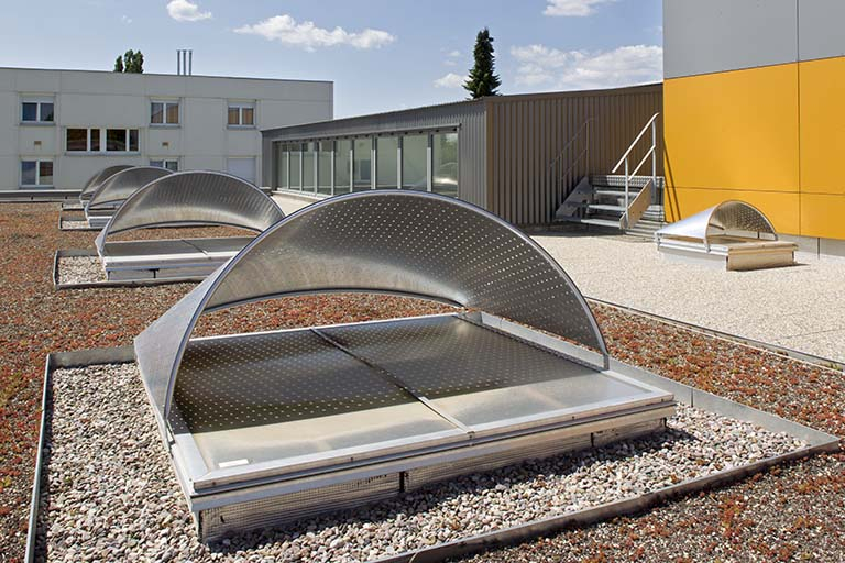 Détails des terrasses sud du pôle hôtelier, vus du nord. © Région Bourgogne-Franche-Comté, Inventaire du patrimoine