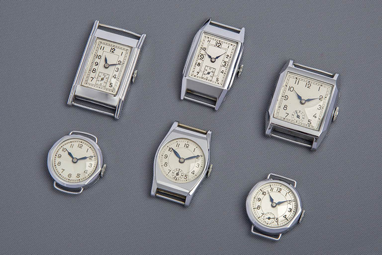 Montres-bracelets mécaniques de série des années 1930 : atelier d'horlogerie Donzé (12 Rue Neuve). © Région Bourgogne-Franche-Comté, Inventaire du patrimoine