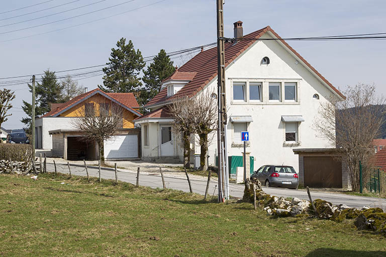 Vue d'ensemble, depuis l'ouest. © Région Bourgogne-Franche-Comté, Inventaire du patrimoine