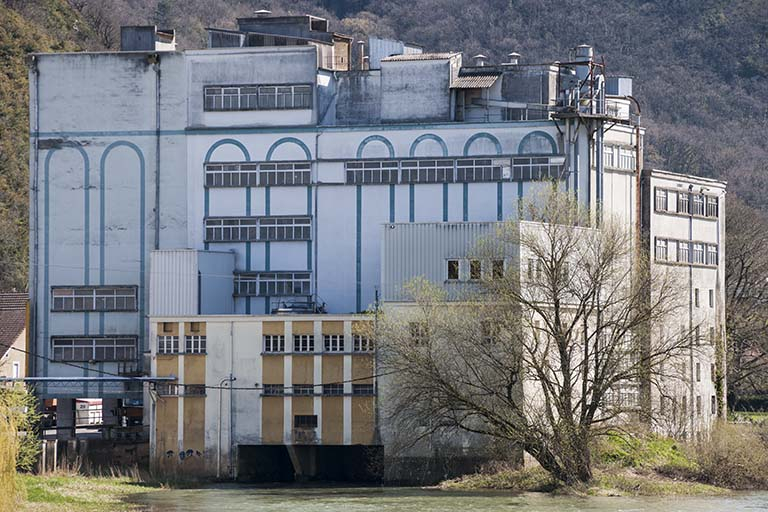 Vue rapprochée, depuis le sud-ouest. © Région Bourgogne-Franche-Comté, Inventaire du patrimoine