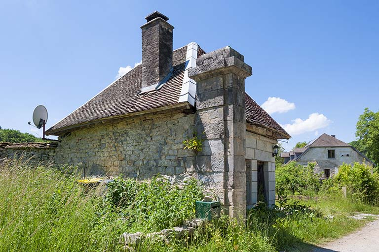 Pavillon d'entrée (conciergerie). © Région Bourgogne-Franche-Comté, Inventaire du patrimoine Pavillon d'entrée (conciergerie). © Région Bourgogne-Franche-Comté, Inventaire du patrimoine