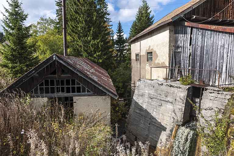 Salle de la machine à vapeur et atelier de la scierie. © Région Bourgogne-Franche-Comté, Inventaire du patrimoine