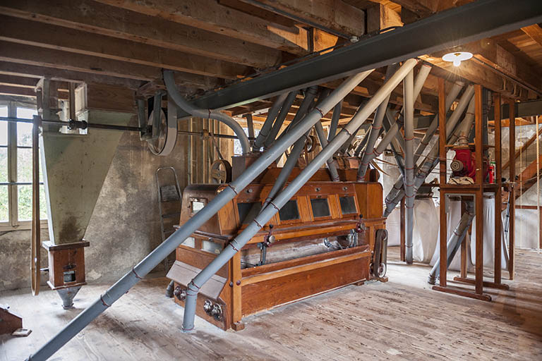 Deuxième étage. Sasseur Nehlig, Heuser et Cie. © Région Bourgogne-Franche-Comté, Inventaire du patrimoine